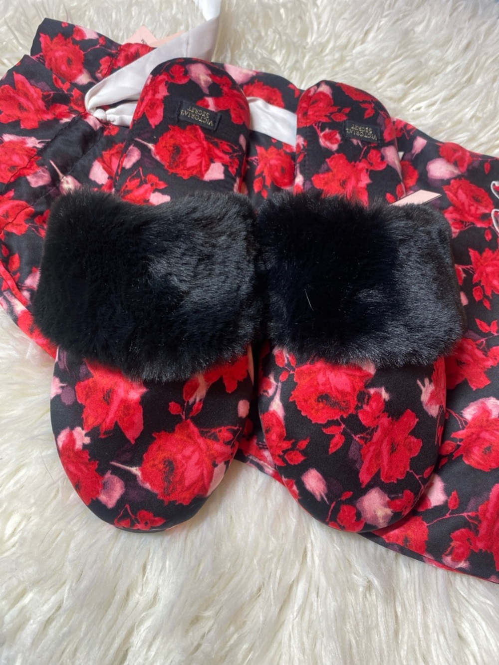 Victoria's Secret Black Faux Fur Slide with Red Floral Accents Size Medium